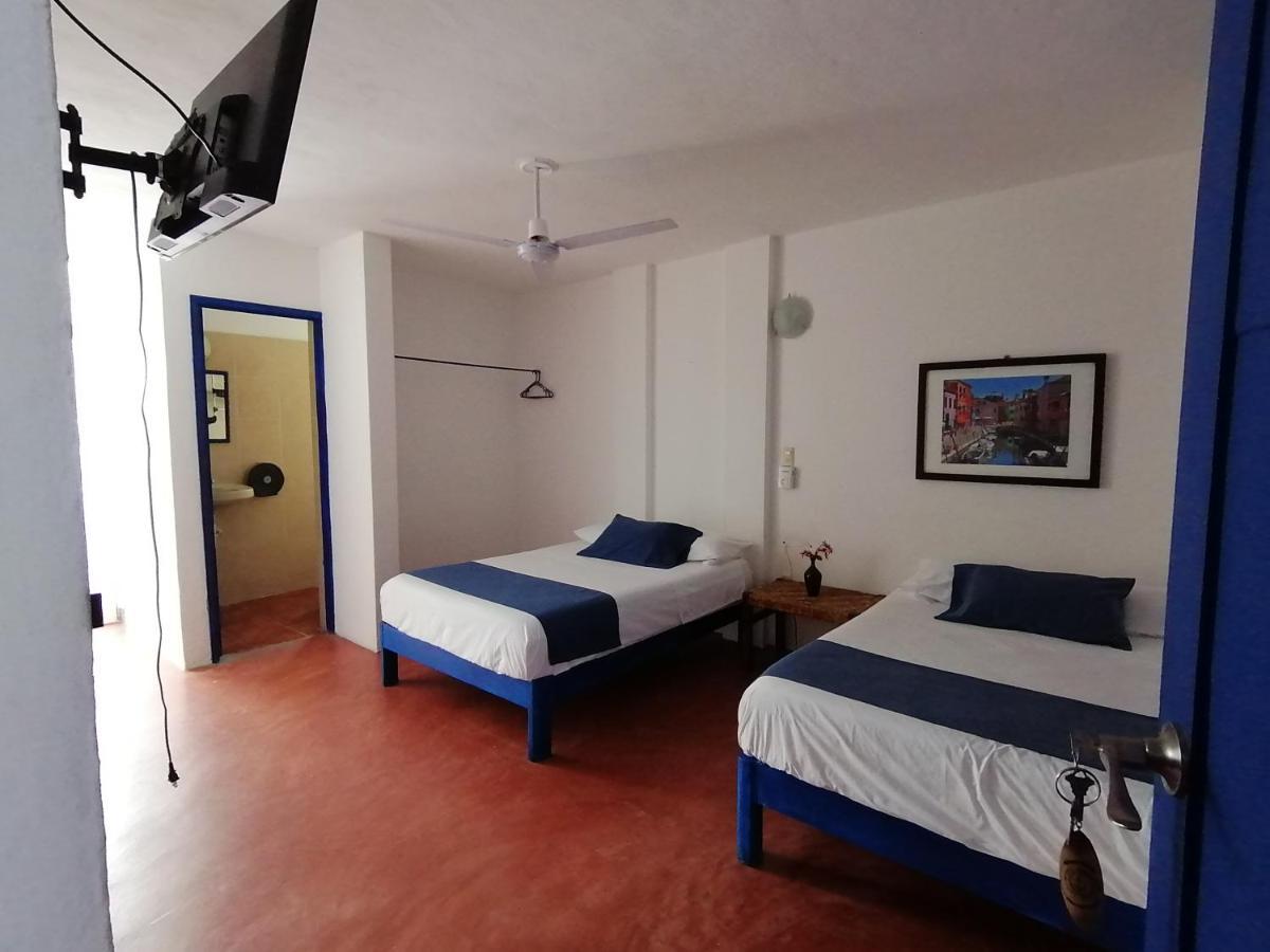 Hotel & Hostal Mayflower 埃斯孔迪多港 外观 照片